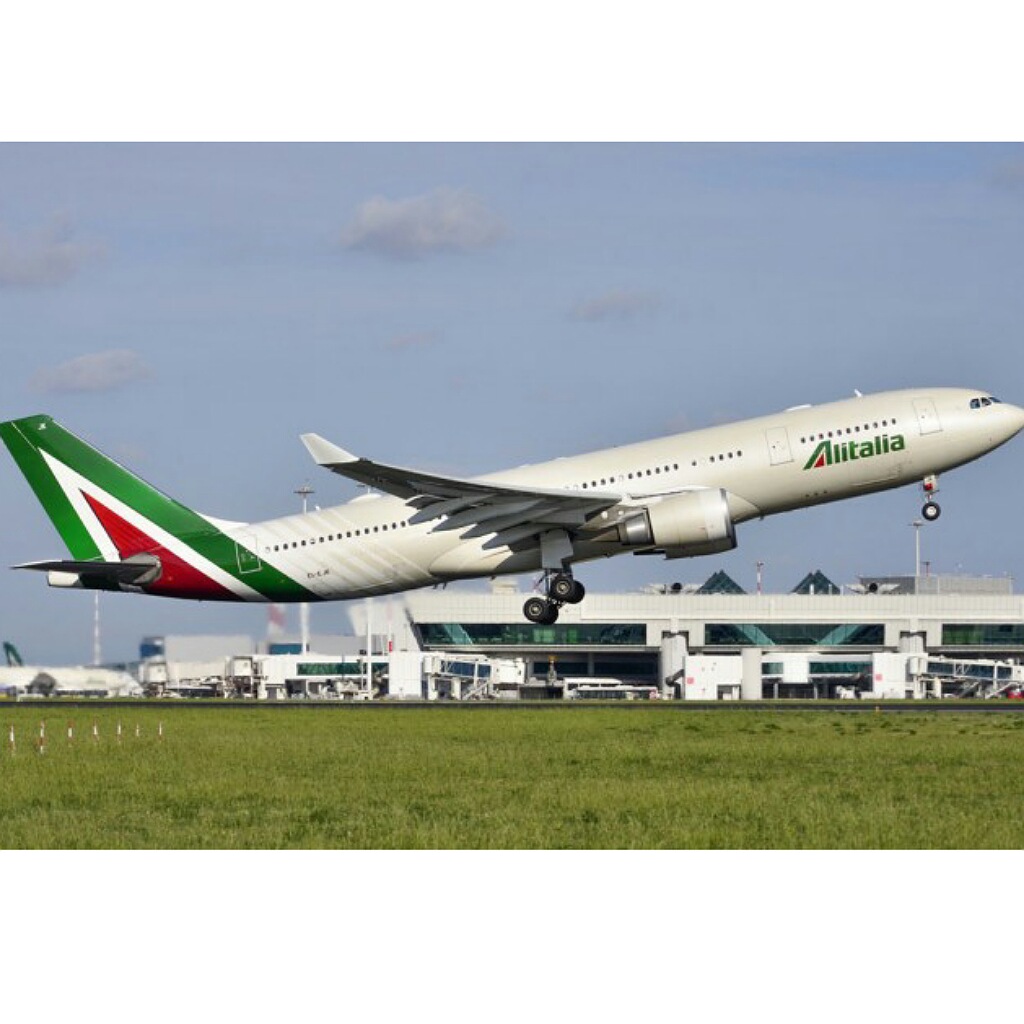 Alitalia, ennesimo prestito e caos totale